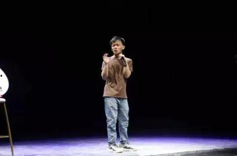 脱口秀爆料男生视频,男生视频背后的惊人真相